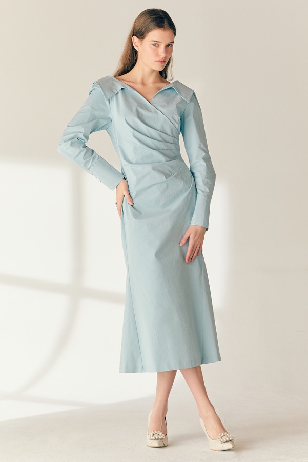 DELLA V-neck shirred shirt dress (Minty blue)