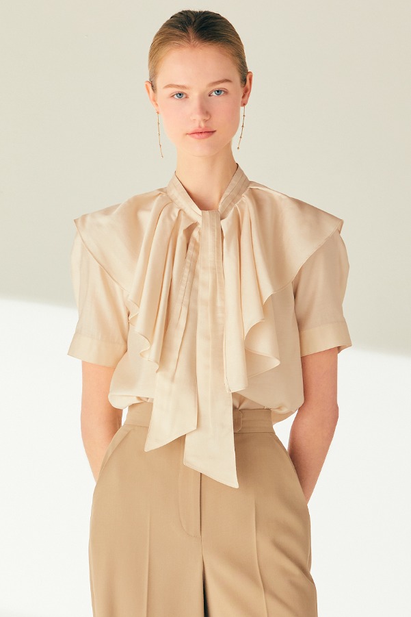 ANGELICA Ruffle detailed tie blouse (Light beige)